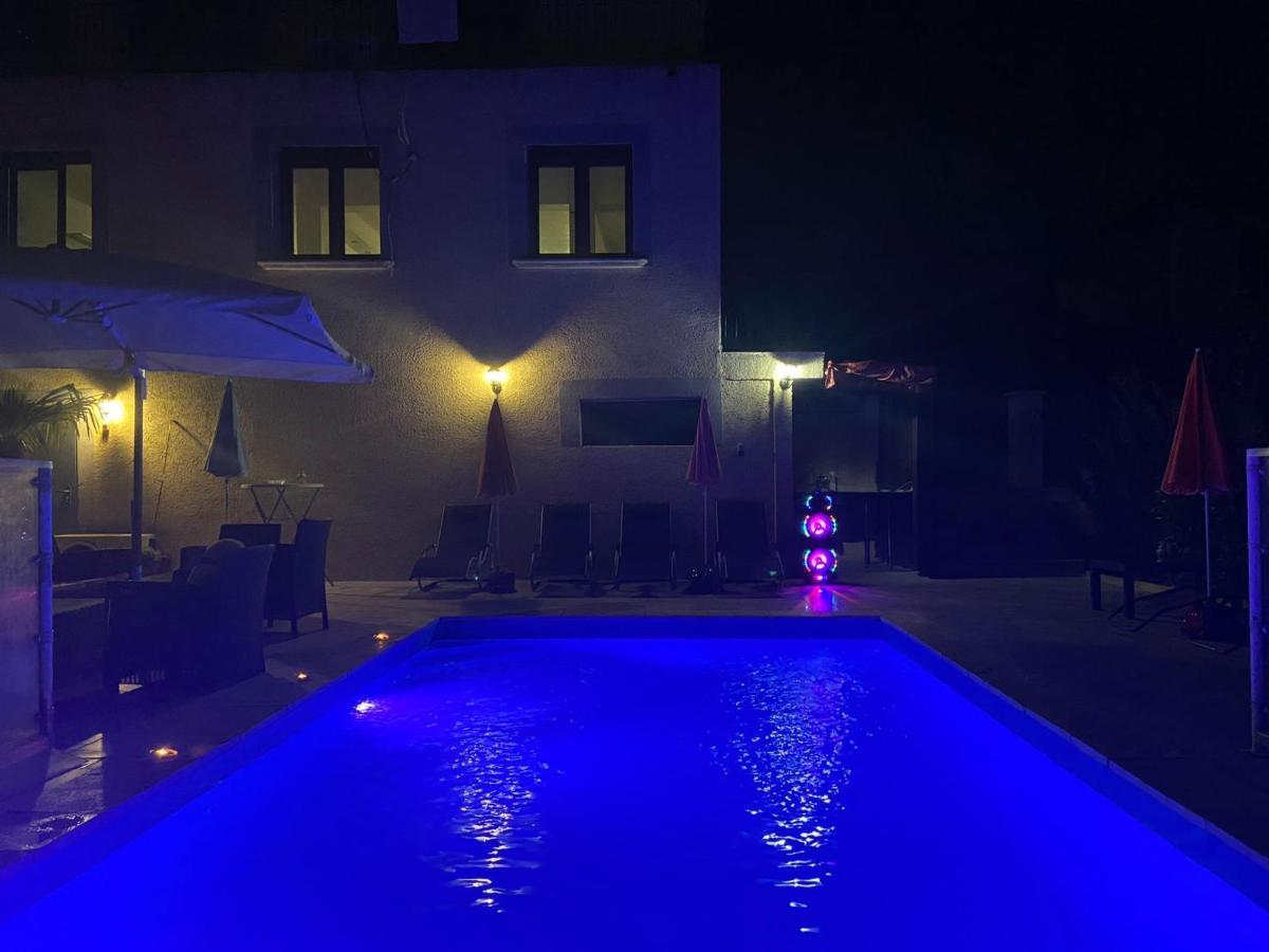 Magnifique Villa Avec Piscine Beaujolais Gleize Ngoại thất bức ảnh