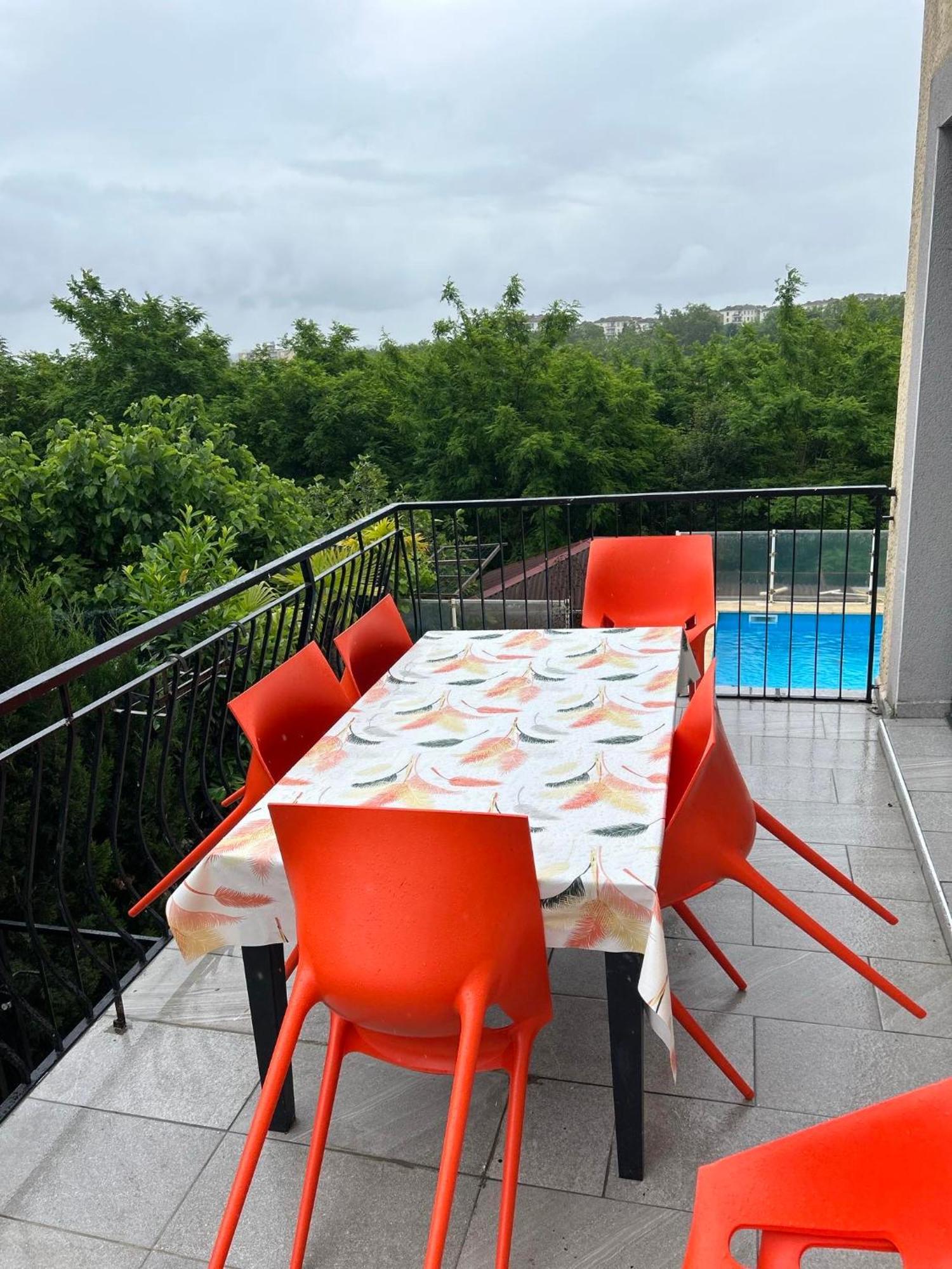 Magnifique Villa Avec Piscine Beaujolais Gleize Ngoại thất bức ảnh