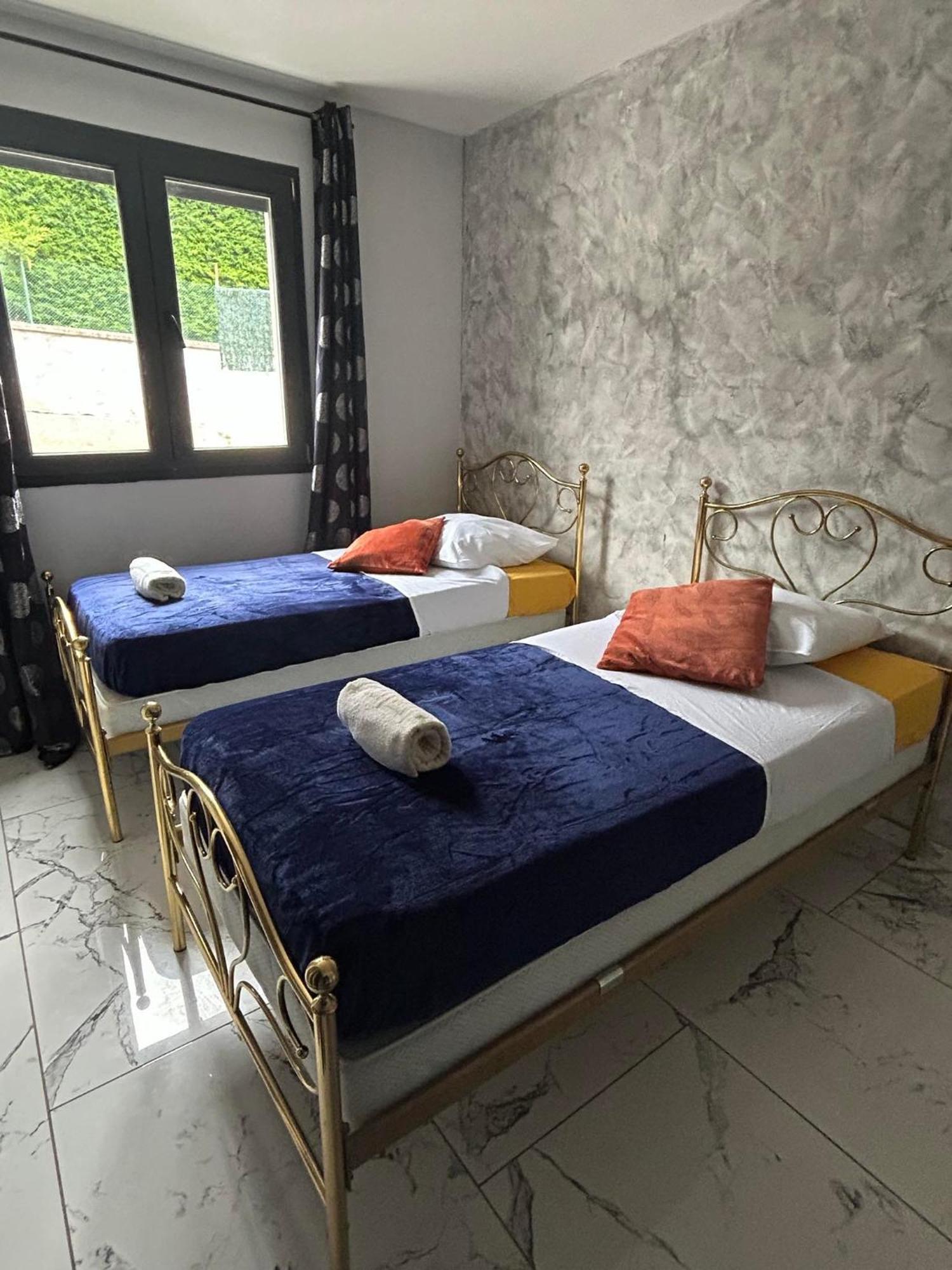 Magnifique Villa Avec Piscine Beaujolais Gleize Ngoại thất bức ảnh